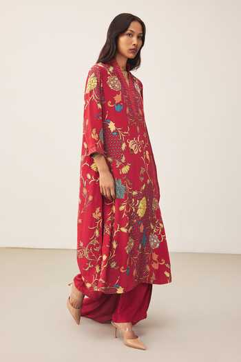 Buy_Ritu Kumar_Red Viscose, Crepe, Rayon V-neck Floral Print Kurta Set _Online_at_Aza_Fashions