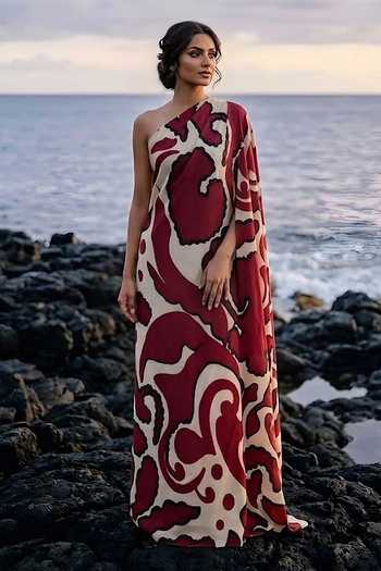 Buy_Poppi_Off White Silk, Bemberg One Shoulder Printed Kaftan _at_Aza_Fashions