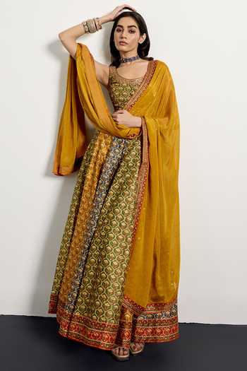 Buy_RI.Ritu Kumar_Green Silk, Chanderi, Satin, Viscose, Spandex, Mughal Butti Print Anarkali Set _at_Aza_Fashions