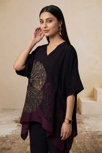 Satya Paul_Black Crepe, Viscose V-neck Heavenly Nights Printed Kaftan Top _Online_at_Aza_Fashions