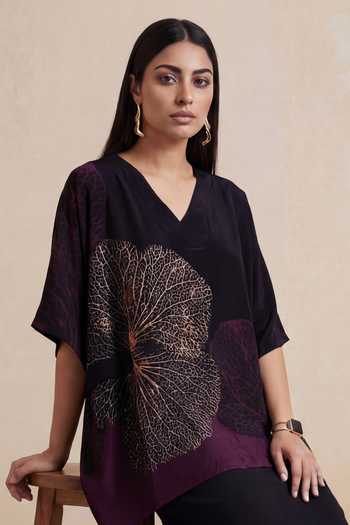 Buy_Satya Paul_Black Crepe, Viscose V-neck Heavenly Nights Printed Kaftan Top _Online_at_Aza_Fashions