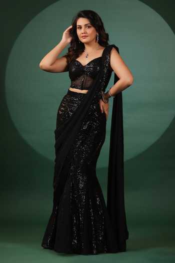 Buy_B'Infinite_Black Lycra Sequins Sweetheart Neck Eclipse Embellished Mermaid Saree Set _at_Aza_Fashions