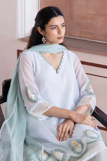 Buy_Label Nimbus_Blue Cotton, Silk, Chiffon V-neck, Yes Ice Melt Embroidered Kurta Set _Online_at_Aza_Fashions