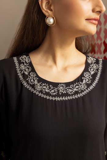 Radha Sharma_Black Georgette, Crepe Round Neck Ombre Embroidered Kurta And Palazzo Set _at_Aza_Fashions