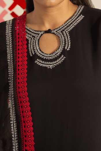 Buy_Radha Sharma_Black Georgette, Crepe, Organza Keyhole Neck Embroidered Kurta Set 