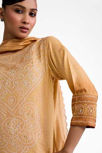 Naina Jain_Beige , Organza Round Neck Bandhani Pure Ombre Kurta Set _at_Aza_Fashions