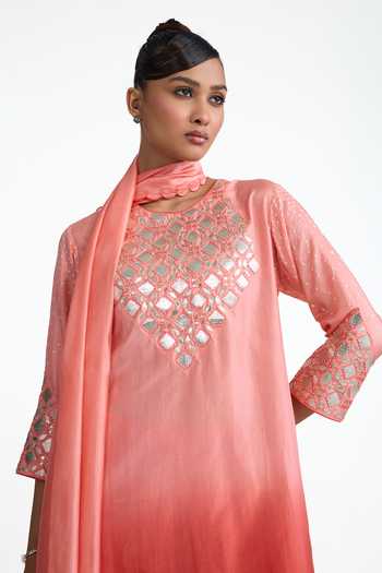 Buy_Naina Jain_Peach , Organza Round Neck Gota Embroidered Kurta Set _Online_at_Aza_Fashions