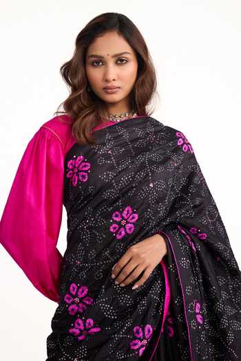 Naina Jain_Black Silk Shibori Palla Saree With Unstitched Blouse Piece _Online_at_Aza_Fashions