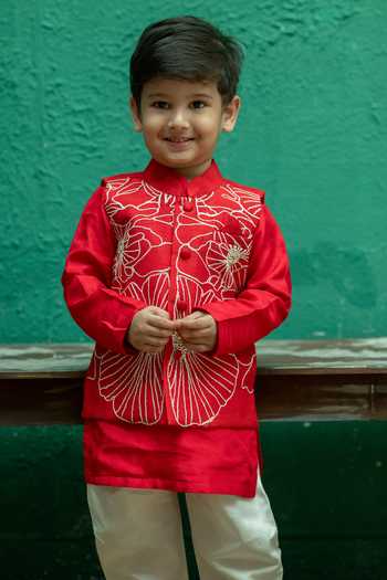 Rage Attire-Sweta Saria_Red Silk, Bemberg Flower Sutta Embroidered Nehru Jacket Set _Online_at_Aza_Fashions