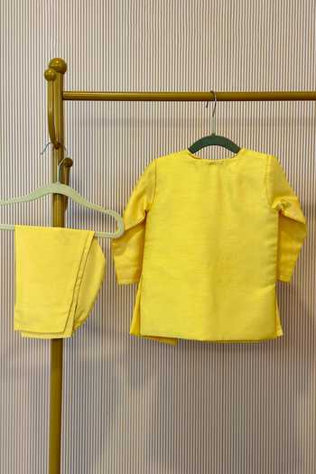 Shop_Rage Attire-Sweta Saria_Yellow Silk Bold Bloom Asymmetric Jacket Set _at_Aza_Fashions