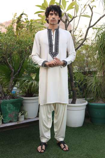 Buy_Dev Ki Raha_White Riwaayat Embroidered Placket Kurta Set _at_Aza_Fashions