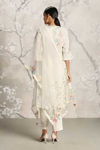 Shop_Kaveri_Off White Linen, Chiffon Embroidery V-neck Corsage Kurta Pant Set _at_Aza_Fashions
