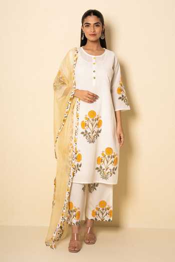 Kameez_White Cotton, Chiffon Round Neck Summer Floral Block Print Kurta Set _at_Aza_Fashions