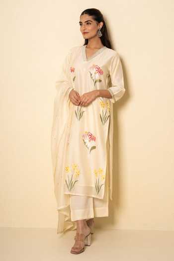 Buy_Kameez_Ivory Chanderi, Muslin (mulmul), Cotton Spring Floral Embroidered Kurta Set _Online_at_Aza_Fashions