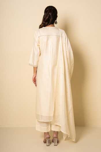 Shop_Kameez_Ivory Chanderi, Muslin (mulmul), Cotton Spring Floral Embroidered Kurta Set _at_Aza_Fashions