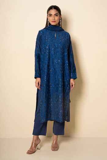 Buy_Kameez_Cobalt Chanderi, Cotton Keyhole Neck Bloom Floral Embroidered Kurta Set _Online_at_Aza_Fashions