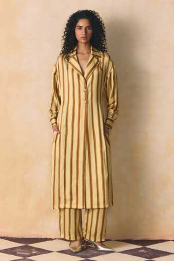 Buy_Zwaan_Beige Linen, Satin Collared, Yes Aurelia Striped Kurta _at_Aza_Fashions