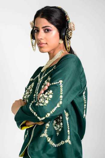 Buy_Agraj Jain_Green Silk, Viscose, Bamboo Round Neck Hexagon Pearl Embroidered Top And Pant Set 