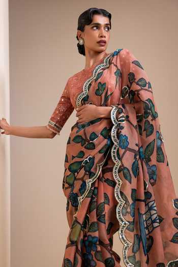 Aamra By Lavanya_Pink Organza, Georgette Round Neck Kalamkari Pattern Saree With Blouse _Online_at_Aza_Fashions