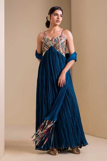 Aamra By Lavanya_Blue Silk Hand Embroidered Dupatta _Online_at_Aza_Fashions