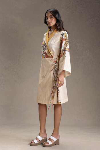 Soup By Sougat Paul_Beige Cotton Collared Kyomi Print Dress _at_Aza_Fashions