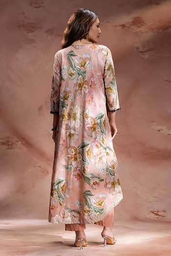 Shop_Soup By Sougat Paul_Peach Chanderi V-neck Zeya Embellished Kurta Set _at_Aza_Fashions
