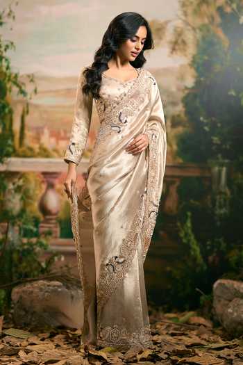 Buy_Samyukta Singhania_Gold Tissue Hand Embroidered Saree And Blouse Set 