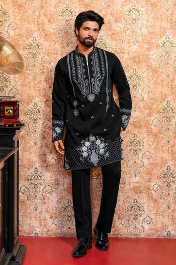 Buy_Yajy By Aditya Jain_Black Suiting Ebon Dhushor Embroidered Kurta And Pant Set _at_Aza_Fashions