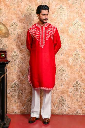 Buy_Yajy By Aditya Jain_Red Silk Baisara Embroidered Kurta And Pant Set 