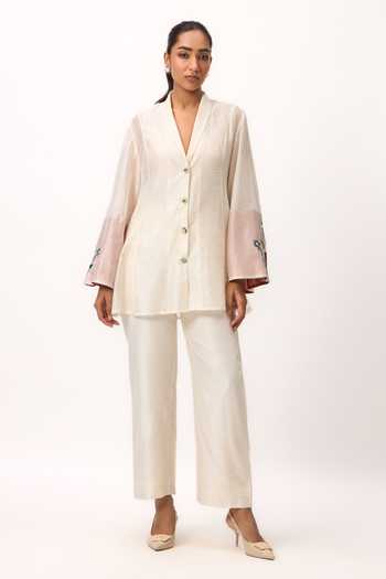 Buy_Ruchi Marodia_Off White Chanderi Shawl Neck Lotus Placement Embroidered Shirt And Pant Set _at_Aza_Fashions