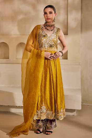 Buy_Anu Pellakuru_Mustard , , V-neck Sunehri Embroidered Anarkali Set _at_Aza_Fashions