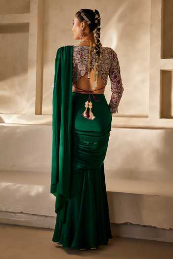 Buy_Anu Pellakuru_Emerald Green Silk, Satin, Chiffon Rooh Pre-draped Saree With Embroidered Blouse _Online_at_Aza_Fashions