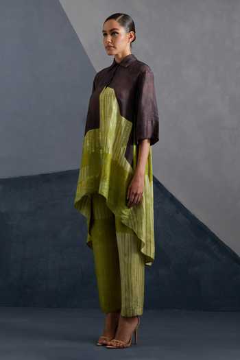 Clos_Green Dupion, Silk Collared, Yes Omen Print Kurta And Pant Set _Online_at_Aza_Fashions