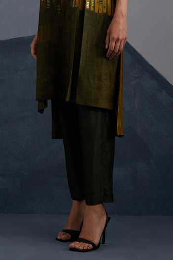 Shop_Clos_Blue Silk, Dupion Round Neck Omen Print Kurta And Pant Set _Online_at_Aza_Fashions