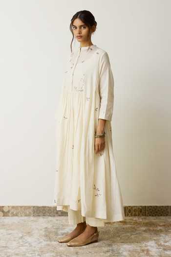Buy_Rhua_Ivory Handloom Cotton Mandarin Collar Neya Kurta And Pant Set 