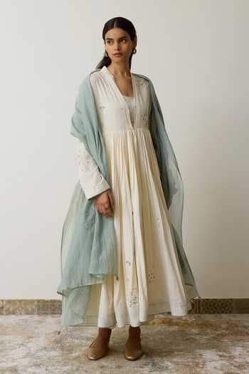 Buy_Rhua_Ivory Handloom Cotton V-neck Lina Anarkali Set _at_Aza_Fashions