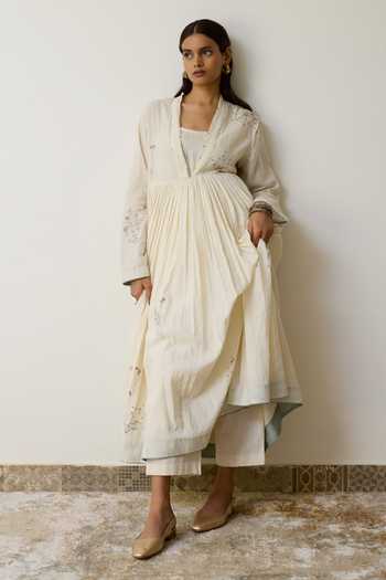 Rhua_Ivory Handloom Cotton V-neck Lina Anarkali Set 