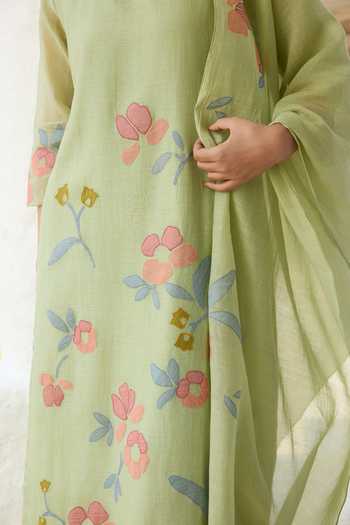 Buy_Vaayu_Green Muslin, Cotton Round Neck Lime Applique Embroidered Kurta Set 