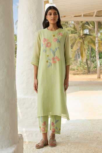 Buy_Vaayu_Green Cotton, Muslin Round Neck Lime Applique Work Kurta And Pant Set _at_Aza_Fashions