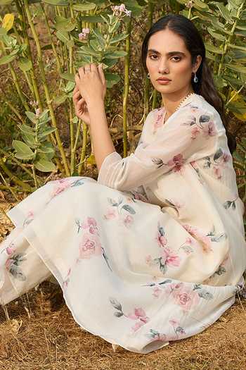 Vaayu_Ivory Cotton, Muslin V-neck, Yes Floral Print Kurta And Pant Set _at_Aza_Fashions