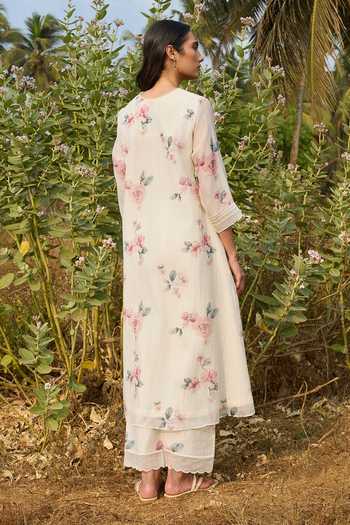 Shop_Vaayu_Ivory Cotton, Muslin V-neck, Yes Floral Print Kurta And Pant Set _at_Aza_Fashions