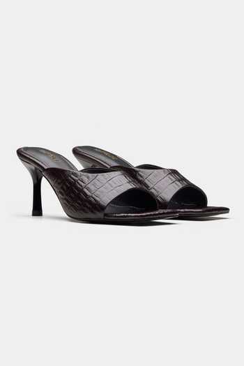 Shop_Oroh_Brown Cardiff Textured Leather Heels _at_Aza_Fashions