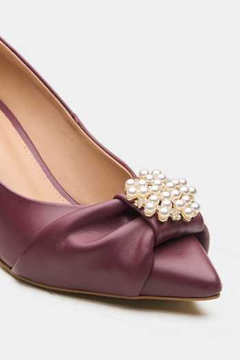 Oroh_Maroon Huddersfield Pearl Brooch Kitten Heels _at_Aza_Fashions