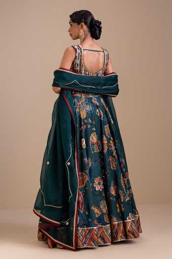Shop_Aamra By Lavanya_Green Silk, Organza V-neck Kalamkari Print Lehenga Set _at_Aza_Fashions