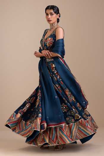 Aamra By Lavanya_Blue Silk, Organza V-neck Kalamkari Pattern Lehenga Set _Online_at_Aza_Fashions