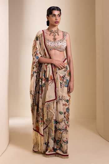 Aamra By Lavanya_Ivory Silk, Georgette Sweetheart Neck Floral Print Saree With Blouse _Online_at_Aza_Fashions