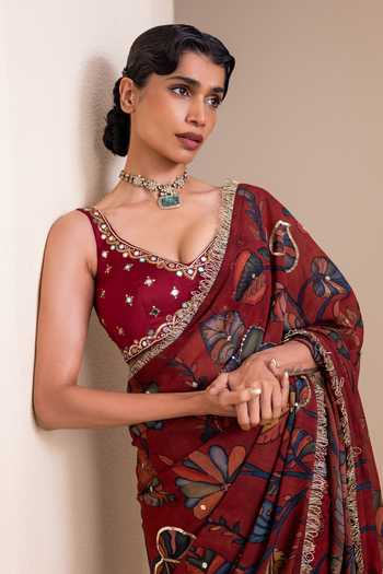 Shop_Aamra By Lavanya_Maroon Silk, Georgette V-neck Kalamkari Pattern Saree And Blouse Set _Online_at_Aza_Fashions