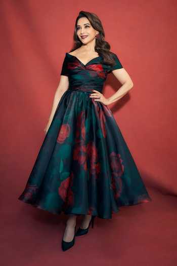 Buy_Gauri & Nainika_Black Organza Off-shoulder Twisted Rose Print Dress _at_Aza_Fashions