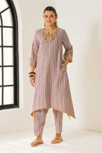Buy_Dohr India_Ivory Cotton, Kota Doria, Silk Round Neck Savera Stripe Print Kurta Set _Online_at_Aza_Fashions