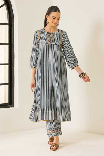 Buy_Dohr India_Black Cotton, Bemberg Round Neck, Yes Striped Slub Kurta Set _Online_at_Aza_Fashions